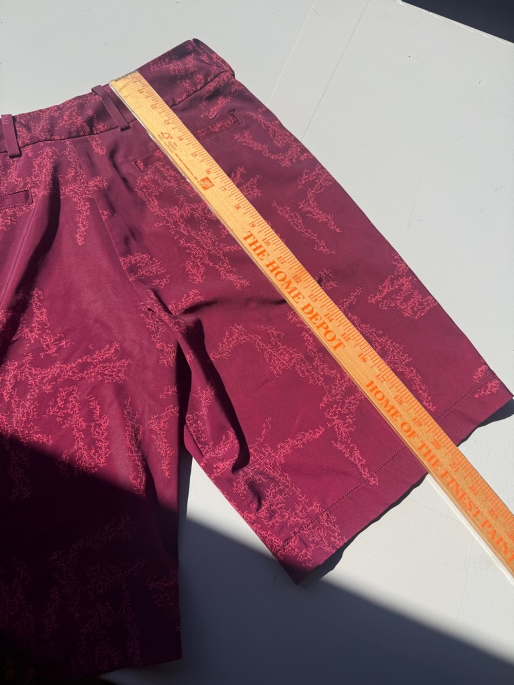 Nike mens Burgundy Printed Flat Front Golf Shorts red medium 10” inseam A10 - Picture 8 of 9